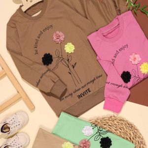 بلوز تک سه گل برجسته