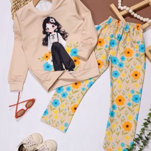 بلوز شلوار دختر عینکی