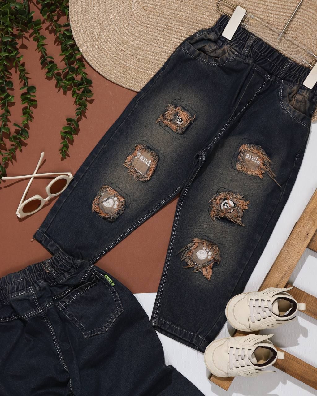 شلوار جین تیکه دوزی پاندا