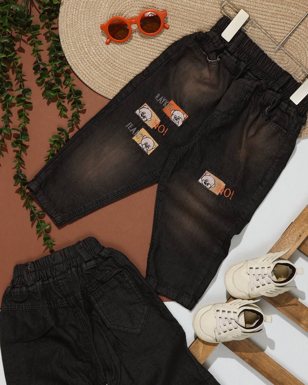 شلوار جین نقلی گلدوزی پاندا